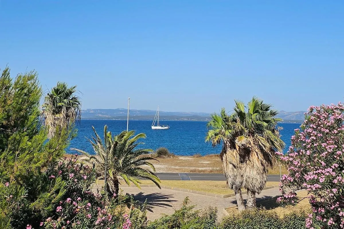 Contatos de Calasetta, Casa Vista Mare